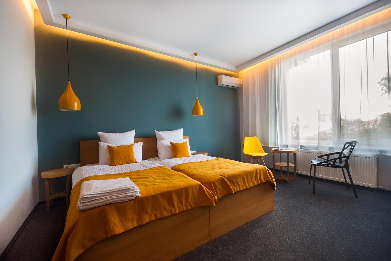 Beehive Hotel Odesa Exterior photo